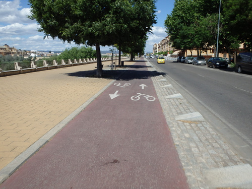 Riding up the left bank of the Rio Guadalquivir.